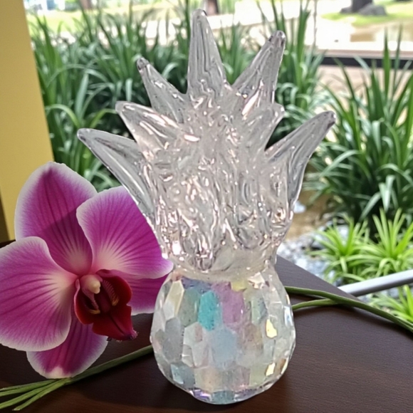 Vtg Crystal Hand Blown Iridescent Pineapple Mini Figurine - Picture 1 of 7
